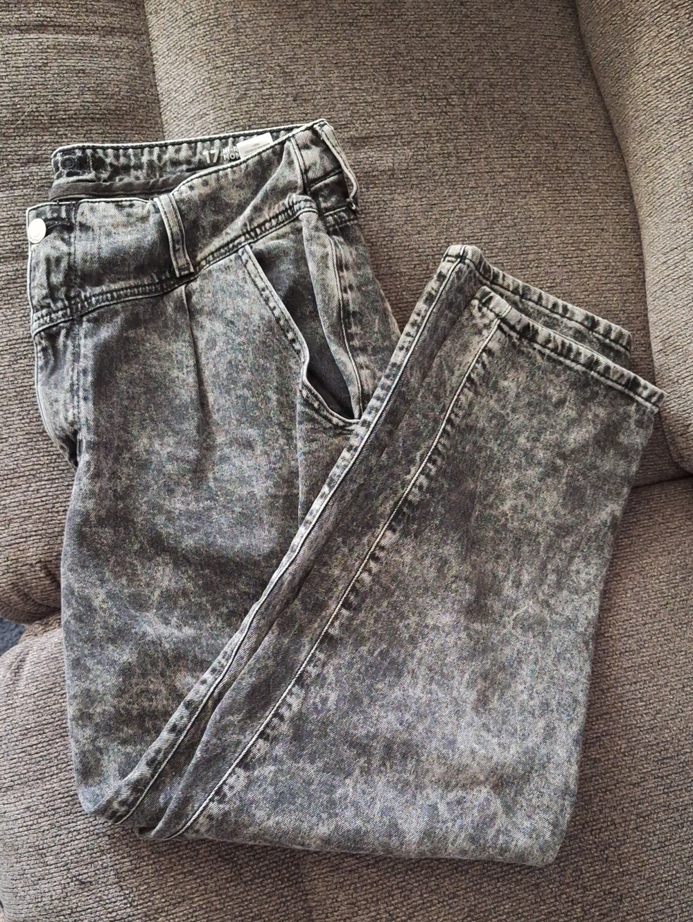 Arizona Jean Company Black Acid Wash High-Rise Jeans